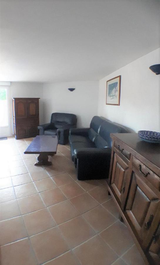3 Etoiles 300m Piscine Privee Grand Jardin Holiday home