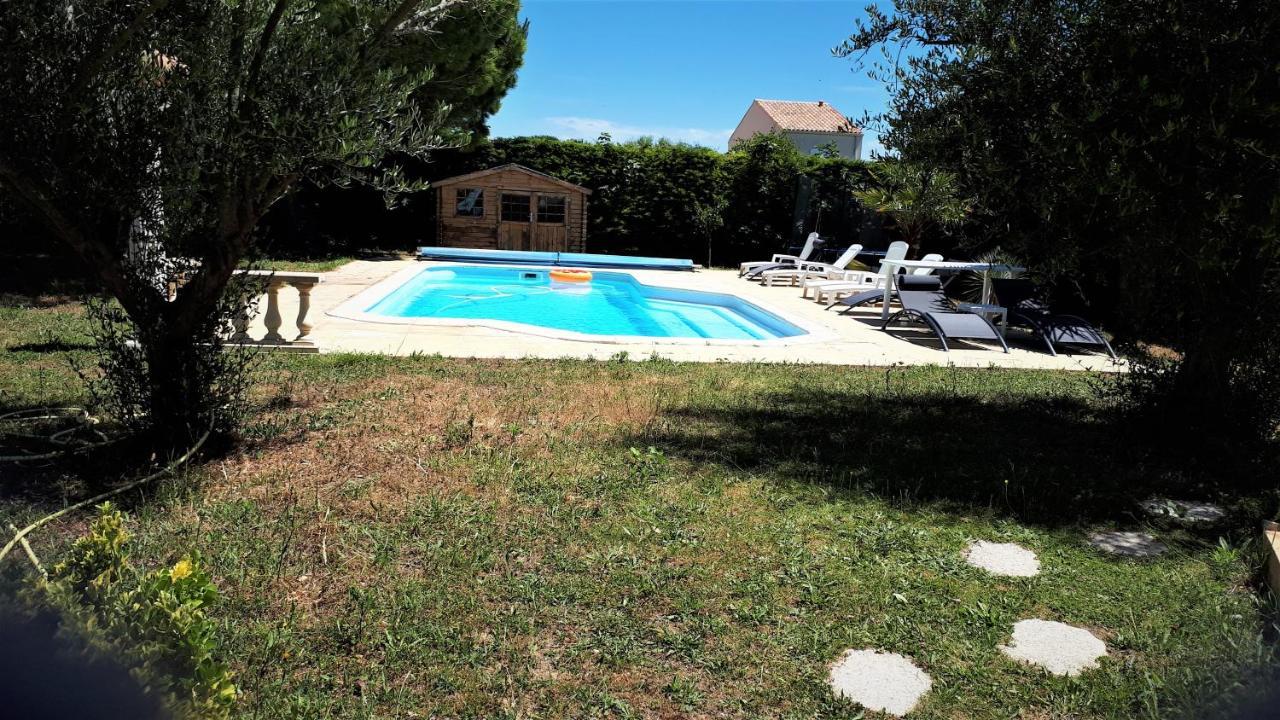 3 Etoiles 300m Piscine Privee Grand Jardin Holiday home